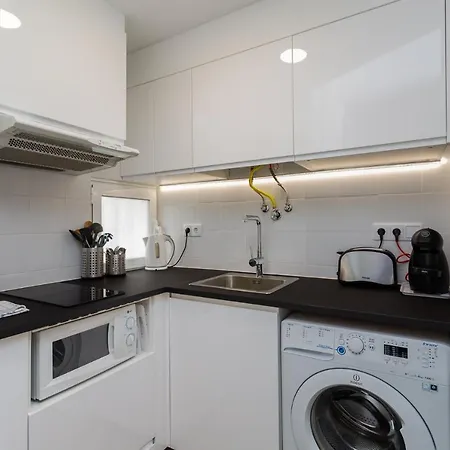 Apartment With A Garden, Close To Carcavelos Beach Carcavelos (Lisbon)