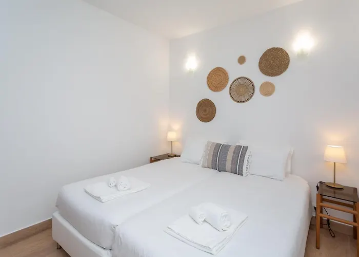 Lejlighed Apartment With A Garden, Close To Carcavelos Beach Carcavelos (Lisbon)